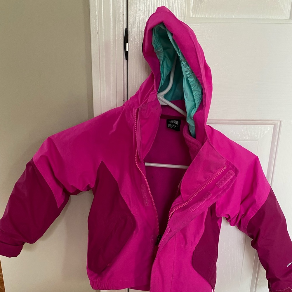 2T the north face jacket